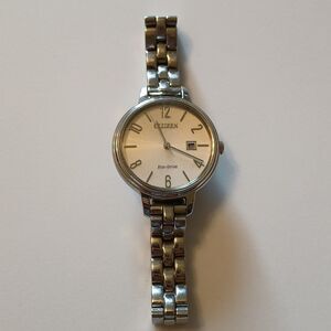 PARTS/REPAIR Citizen Chandler Eco Drive Watch EW244053A - RUNS - CROWN STUCK